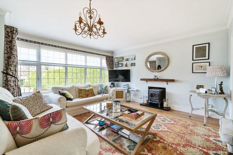 57 Lodge Close, Stoke Dabernon, Cobham, KT11 2SQ