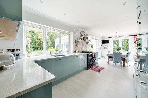 57 Lodge Close, Stoke Dabernon, Cobham, KT11 2SQ