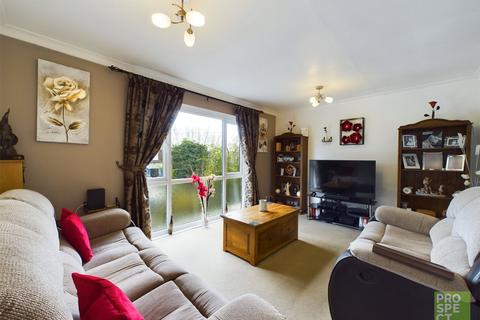 4 bedroom terraced house for sale, Osborne Road, Farnborough, Hampshire, GU14