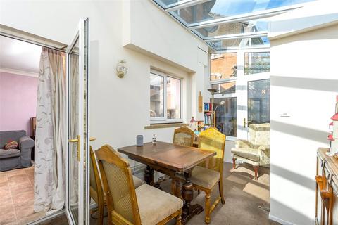 39 Abbots Way, Morpeth, NE61 2LZ