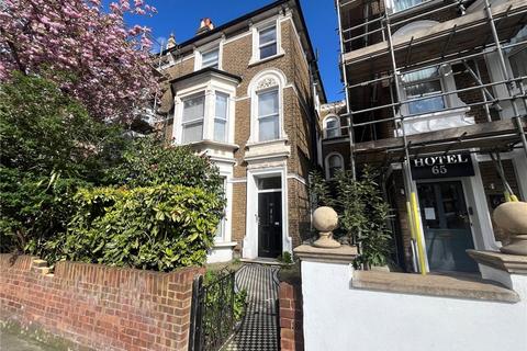 1 bedroom apartment to rent, Shepherds Bush Road, London, W6