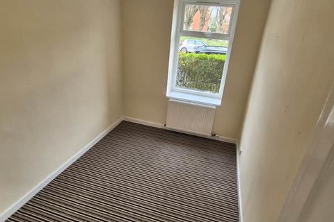 3 bedroom flat to rent, Dinmont Road, Shawlands