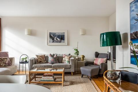 3 bedroom apartment for sale, Scott Avenue, Putney, London, SW15