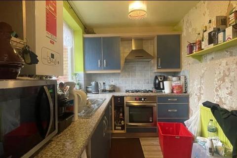 1 bedroom in a house share to rent, Greatdown Road, Ealing, W7