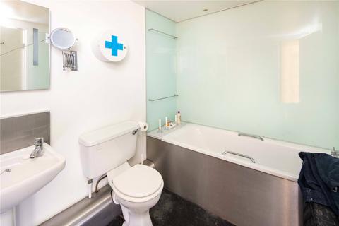 1 bedroom flat for sale, Theydon Road, Upper Clapton, London, E5