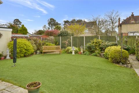 17 Arnold Road, West Moors, Ferndown, BH22 0JX