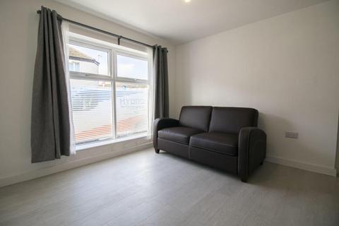 1 bedroom apartment to rent, Amherst St, Grangetown, Cardiff CF11 7DR