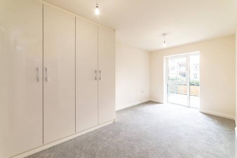 2 bedroom flat to rent, Beaufort Park, Colindale, London, NW9