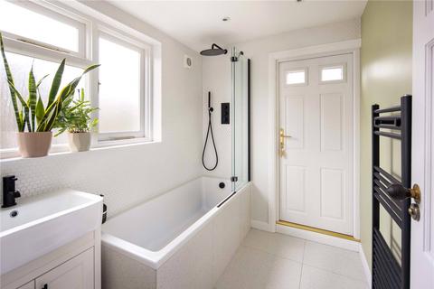 19a Alloway Road, London, E3 5AS