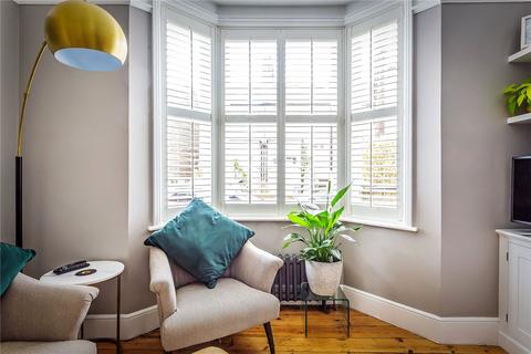 33 Cornfield Road, Reigate, RH2 7HF