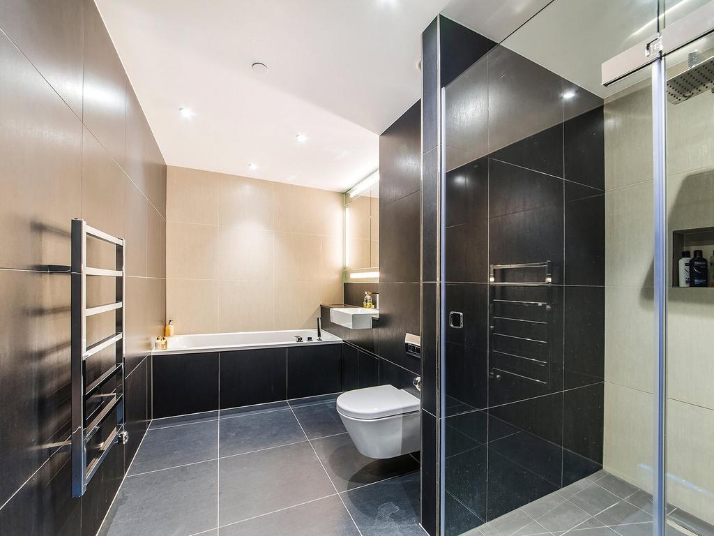Catalina House E1