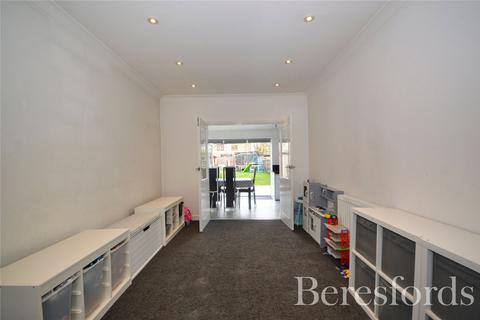 75 Crowlands Avenue, Romford, RM7 9HX