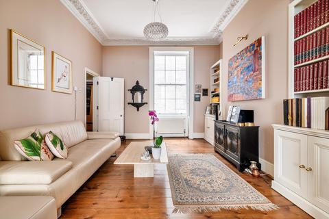 3 bedroom flat for sale, Craven Street, London, WC2N