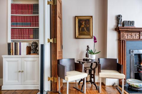 3 bedroom flat for sale, Craven Street, London, WC2N