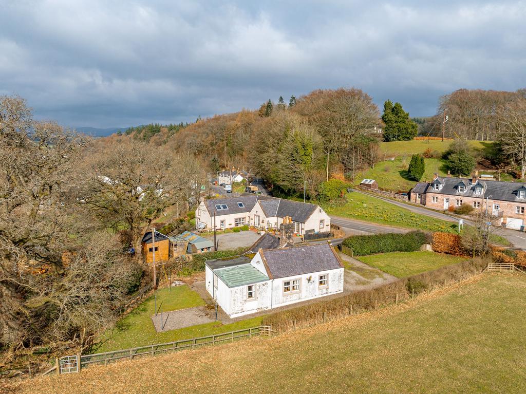 Sawmill Cottage, Carronbridge, DG3 3 bed cottage for sale £165,000