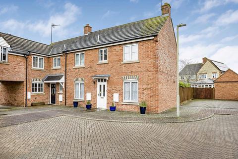 3 bedroom end of terrace house for sale, Corncrake Way, Bicester, OX26