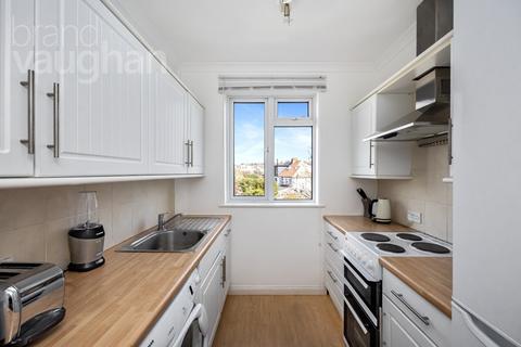 11, Beverley Court Aldrington Close, Hove, BN3 5UB