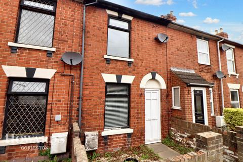 3 bedroom terraced house for sale, Beccles Road, Bradwell