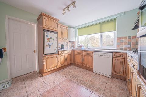 3 bedroom semi-detached house for sale, Hanbury Road, Dorridge, B93