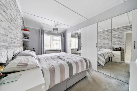 80 Will Crooks Gardens, London, SE9 6JB