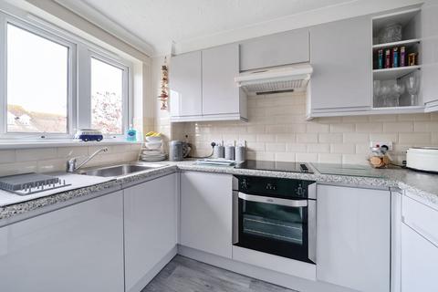 1 bedroom flat for sale, Buckingham Court, Shrubbs Drive, PO22