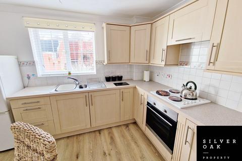 3 bedroom terraced house to rent, Alban Road, Llanelli, Carmarthenshire