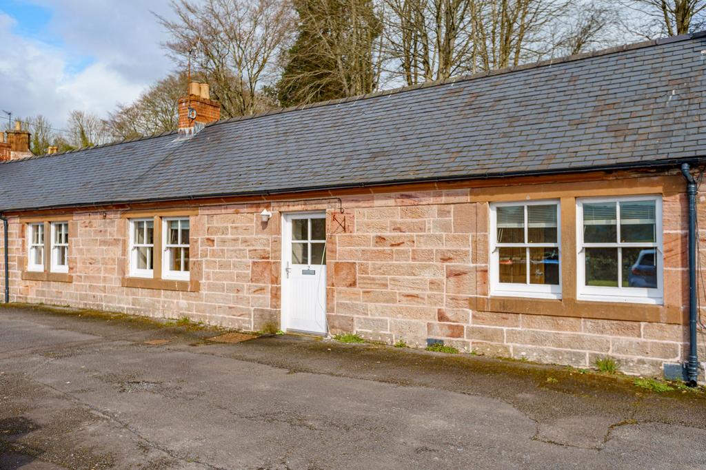 2 Carronbank, Carronbridge, DG3 2 bed terraced house for sale £130,000