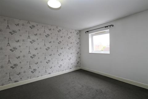 1 bedroom flat to rent, Knighton Fields Road West, Leicester, LE2