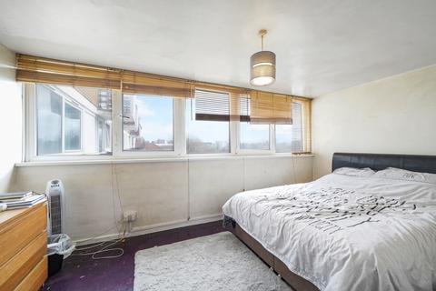 2 bedroom flat for sale, Wat Tyler House, Boyton Road, Hornsey