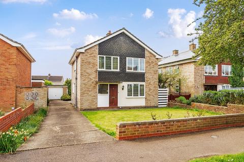 3 bedroom detached house for sale, Brecon Way, Bedford