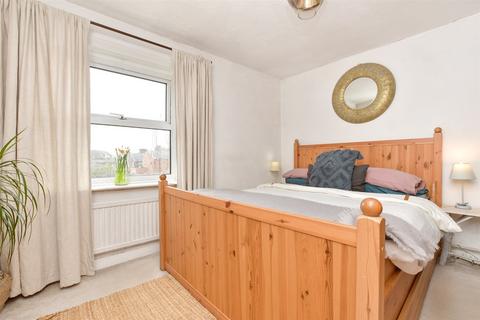 11 Waterloo Place, Tonbridge, TN9 2SD