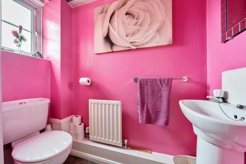 36 The Heys, Ashton-under-lyne, OL6 9BF