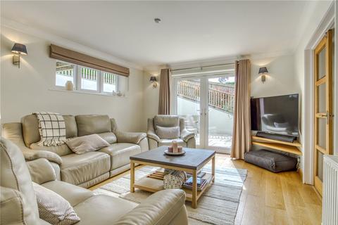 8 De Redvers Road, Poole, BH14 8TS