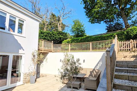 8 De Redvers Road, Poole, BH14 8TS
