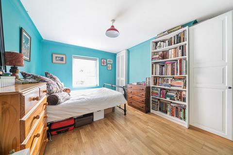1 bedroom apartment for sale, Gilmore Road, London
