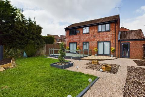 3 bedroom semi-detached house for sale, Merlin Close, Thornhill, Cardiff. CF14