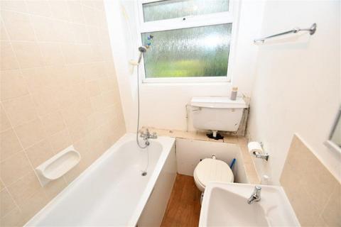 Tamara Rydes Hill Road, Guildford, GU2 9UQ