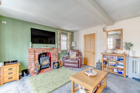 3 bedroom semi-detached house for sale, Astwood Lane, Feckenham, Redditch, Worcestershire, B96