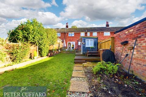 3 bedroom terraced house for sale, Waterford, Hertford SG14