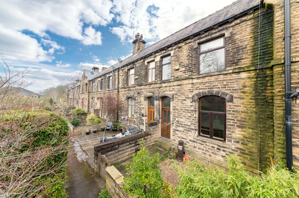 Spa Terrace, Fenay Bridge, HD8 2 bed cottage for sale £200,000