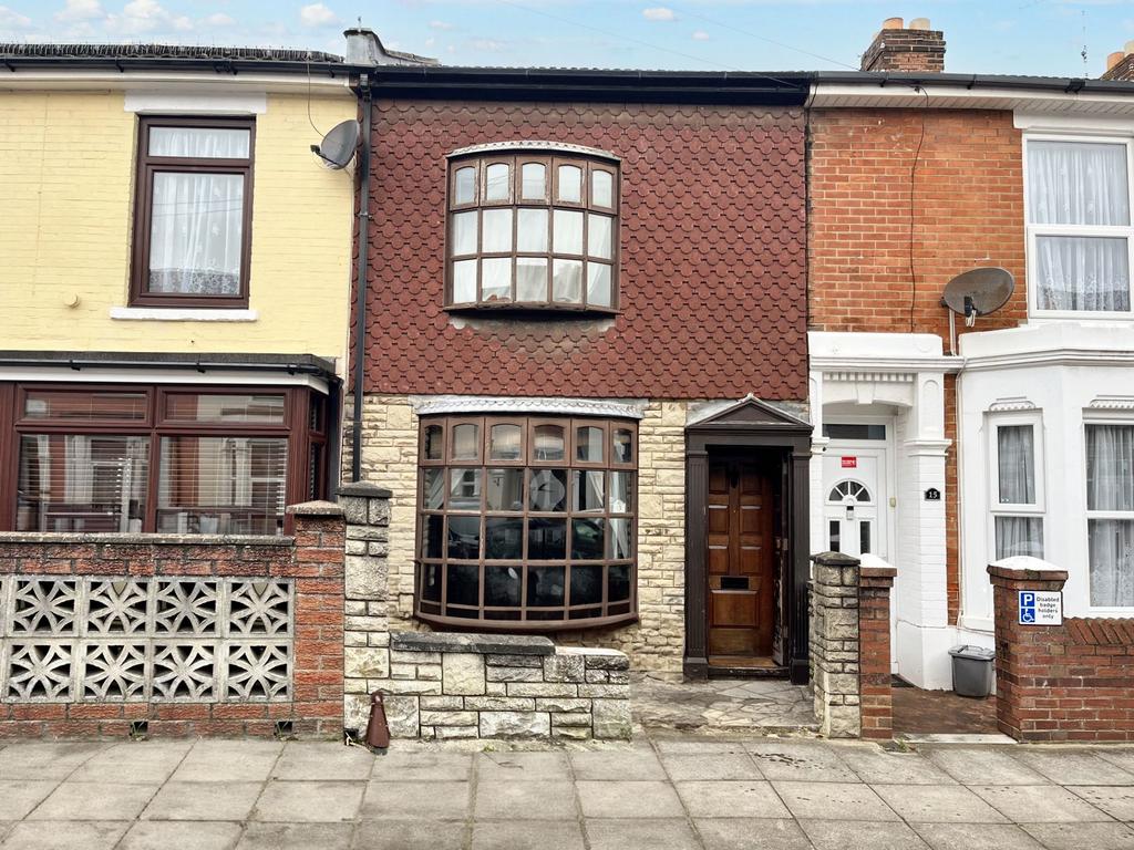 Ruskin Road, Southsea, PO4 2 bed terraced house for sale £225,995