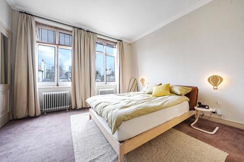2 bedroom apartment to rent, Hamilton Terrace, London, NW8
