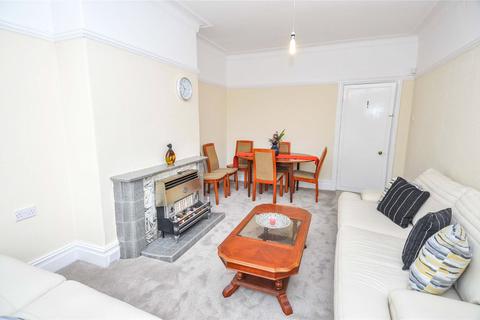 4 bedroom semi-detached house to rent, Amherst Road, Manchester, M14