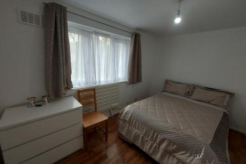 1 bedroom apartment to rent, Springwood Crescent, Edgware HA8