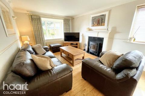 4 bedroom detached house for sale, Rectory Road, Colchester