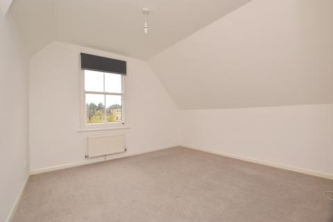 2 bedroom flat to rent, Westbourne Drive Forest Hill SE23