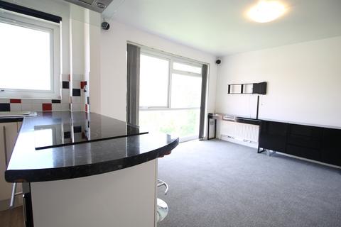 1 bedroom flat to rent, Sycamore Close, Northolt UB5