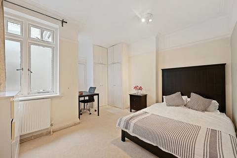 3 bedroom maisonette for sale, Allen Mansions, London