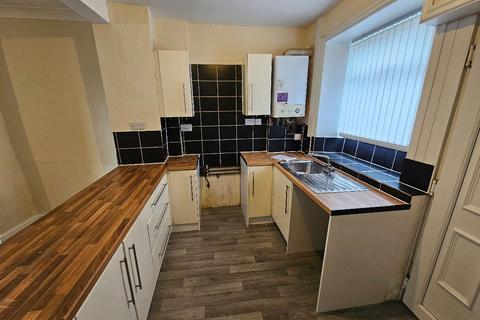 3 bedroom terraced house to rent, Birch Street, Bacup