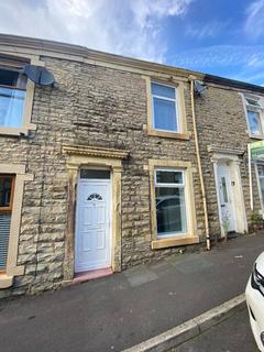 2 bedroom terraced house to rent, Preston Street, Darwen